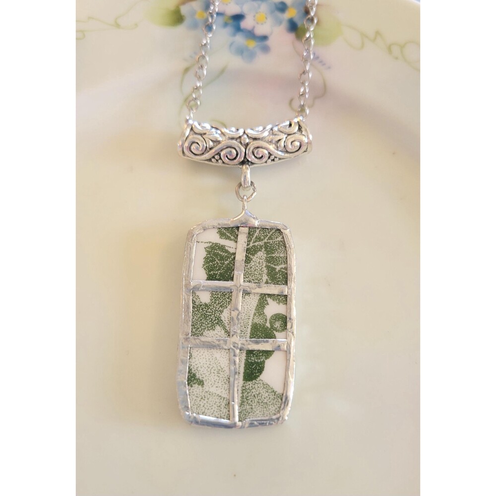 Handmade Broken China Pendant – Grape Leaves Stained Glass Style, Artist‑Made